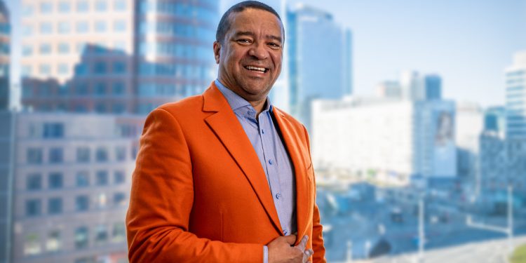 Sławek Muturi jako pierwszy na świecie odwiedził wszystkie 193 kraje – trzy razy - Aktualności https://tygodnikregionalny.pl/slawek-muturi-jako-pierwszy-na-swiecie-odwiedzil-wszystkie-193-kraje-trzy-razy/