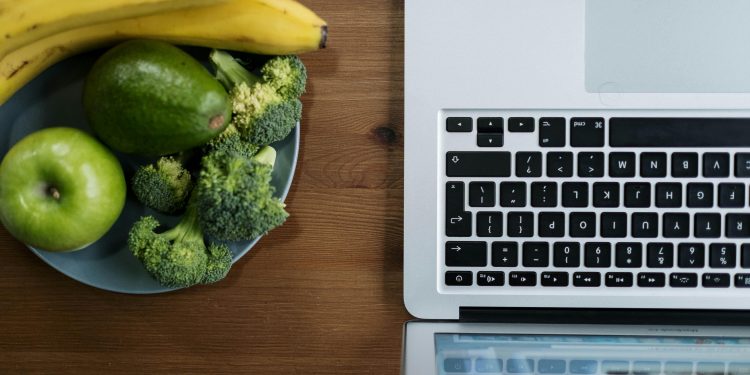 Zdrowy e-Commerce - Pierwszy raport e-Izby kompleksowo omawiający stan zdrowia menedżerów zarządzających najdynamiczniej rozwijającym się sektorem gospodarki. - Aktualności zdrowy-e-commerce-pierwszy-raport-e-izby-kompleksowo-omawiajacy-stan-zdrowia-menedzerow-zarzadzajacych-najdynamiczniej-rozwijajacym-sie-sektorem-gospodarki