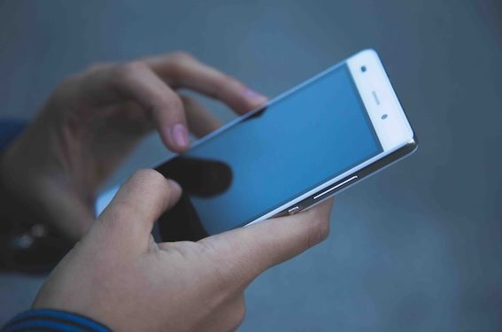 Telefon zna nasze nawyki, miejsca i zainteresowania. Jak odzyskać kontrolę nad prywatnością - Aktualności telefon-zna-nasze-nawyki-miejsca-i-zainteresowania-jak-odzyskac-kontrole-nad-prywatnoscia